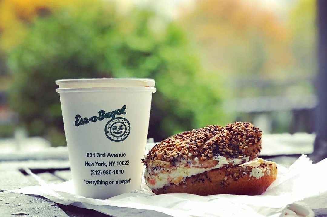 Ess-a-bagel Ess_a_Bagel