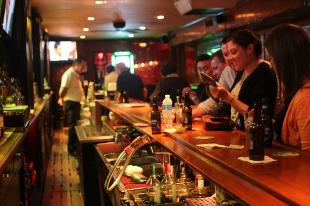 dublinhouse_irishpub_guinness_divebar_newyork