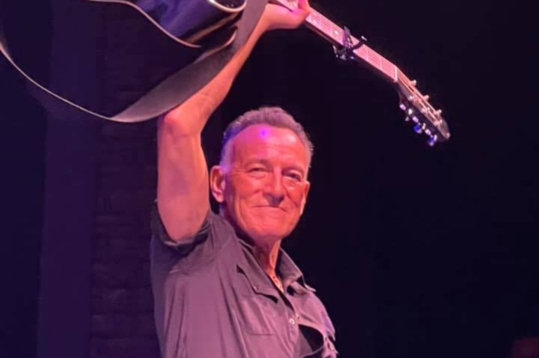 Bruce Springsteen bruce_sprinsteen_on_broadway